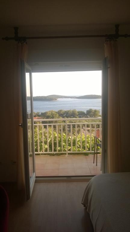 J&B Holiday House Hvar هفار المظهر الخارجي الصورة