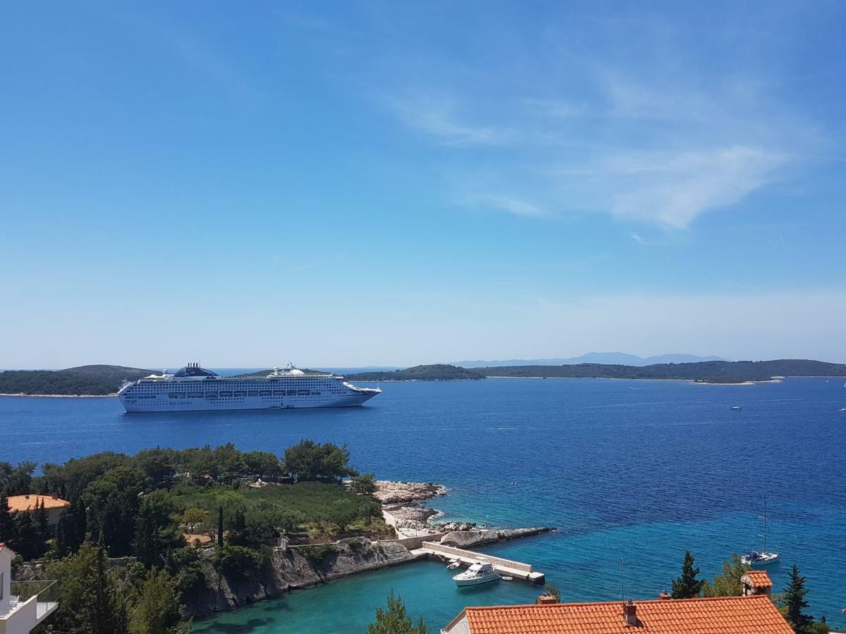 J&B Holiday House Hvar هفار المظهر الخارجي الصورة